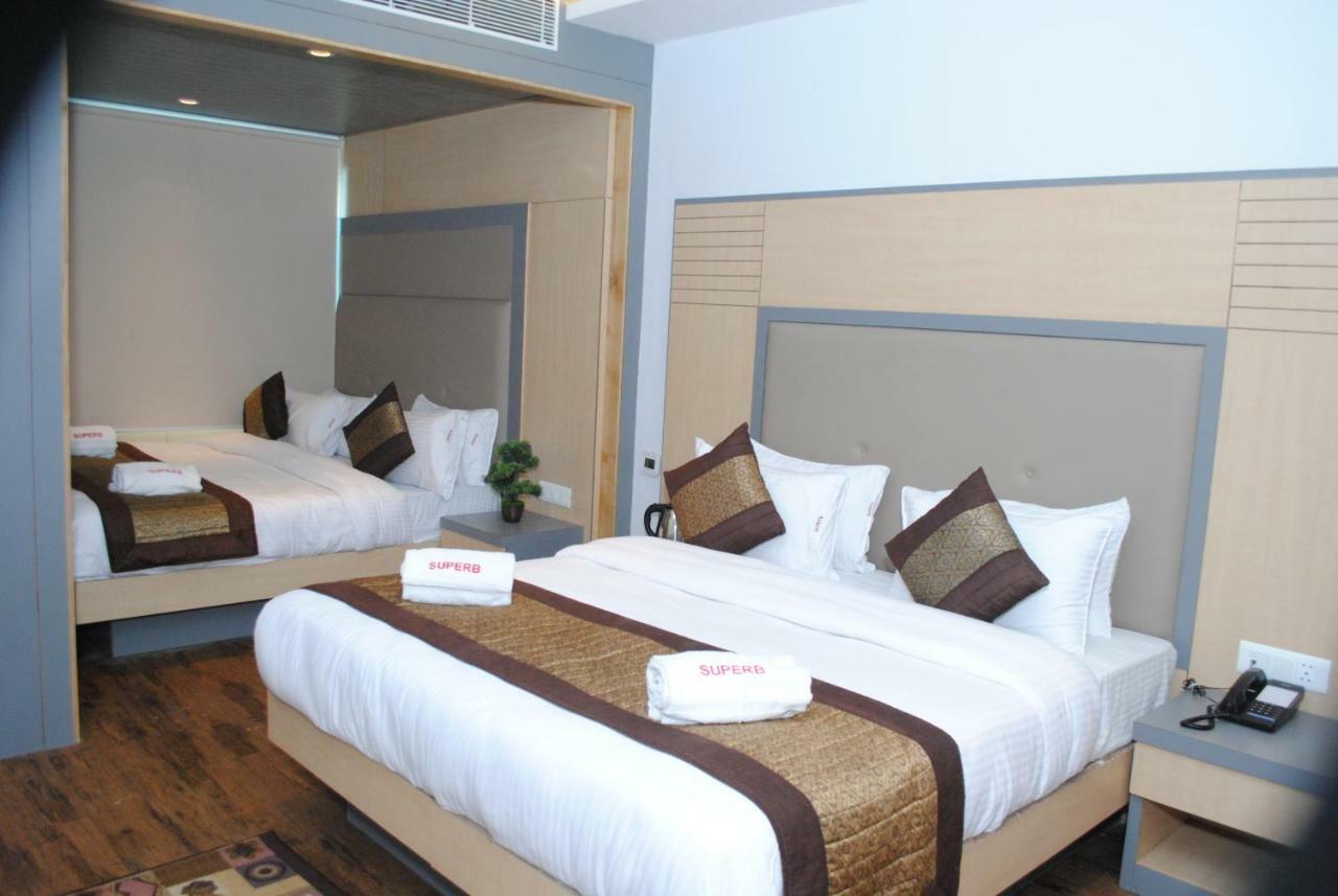 Hotel Superb 5 Mins Walk From New Delhi Station Exteriér fotografie
