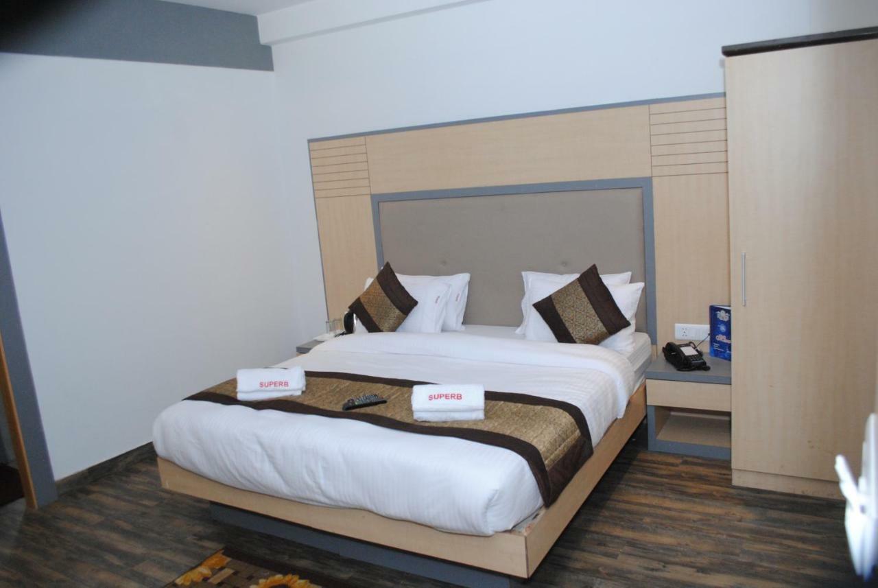 Hotel Superb 5 Mins Walk From New Delhi Station Exteriér fotografie