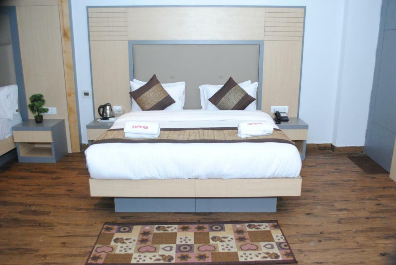 Hotel Superb 5 Mins Walk From New Delhi Station Exteriér fotografie