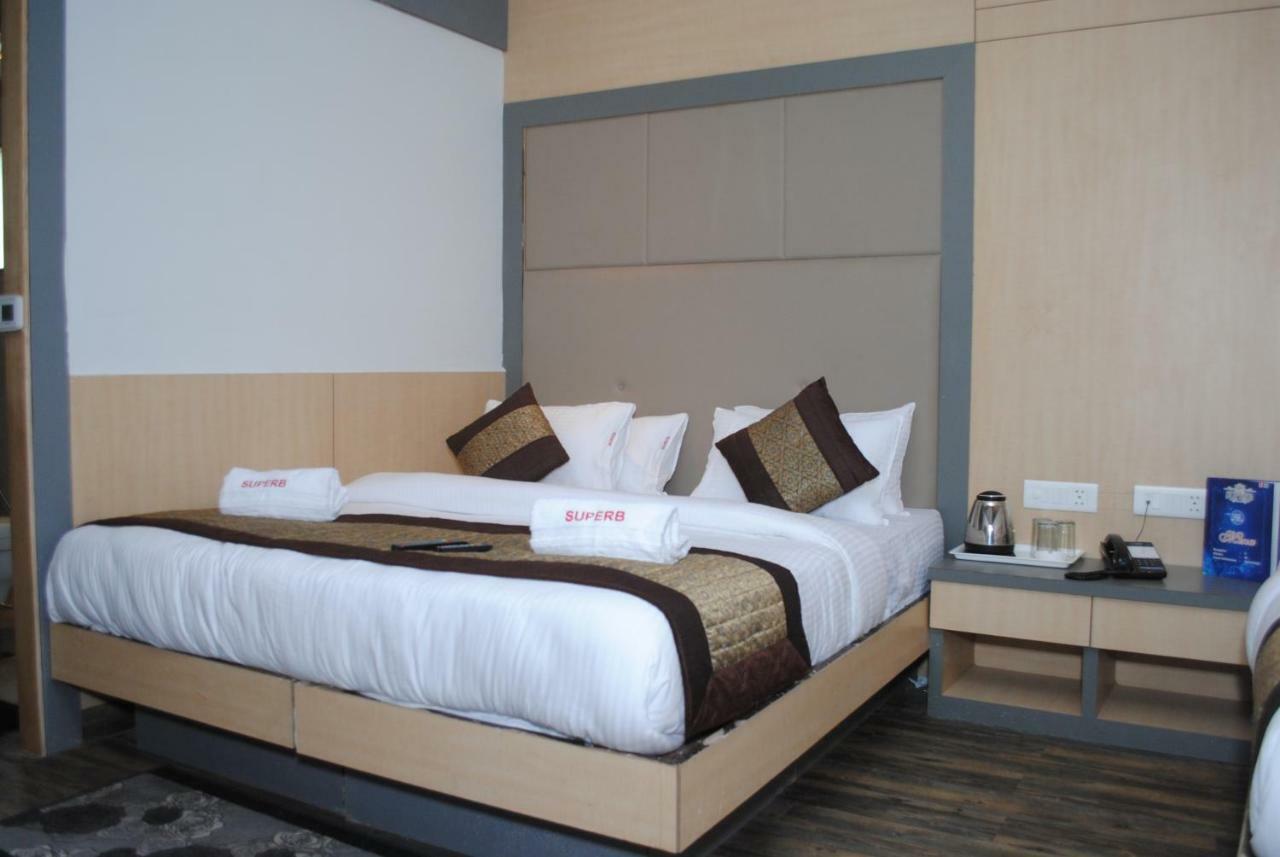 Hotel Superb 5 Mins Walk From New Delhi Station Exteriér fotografie