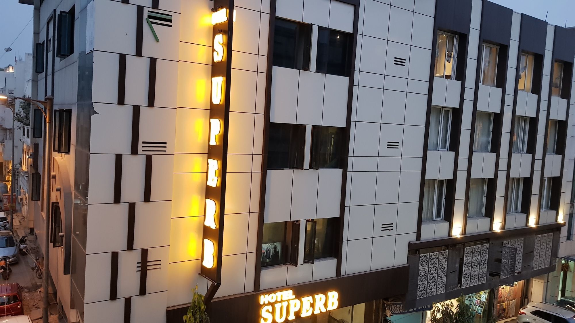 Hotel Superb 5 Mins Walk From New Delhi Station Exteriér fotografie